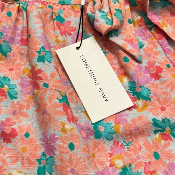 Something Navy Linen Floral Women's Shorts - Picture 7 of 14